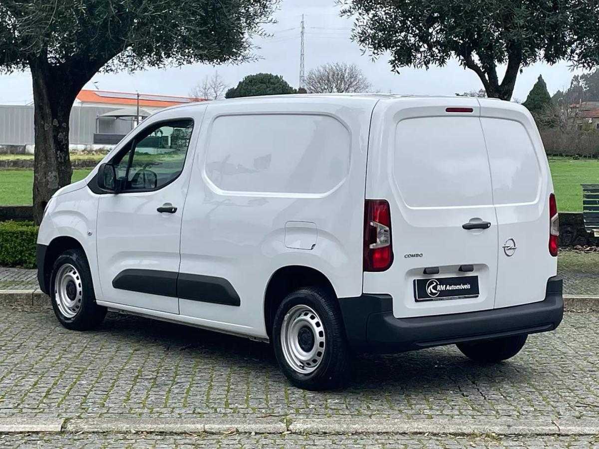 opel-combo-van-2022-diesel-1499cc
