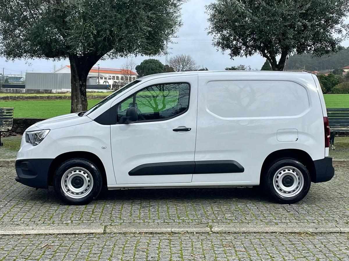 opel-combo-van-2022-diesel-1499cc