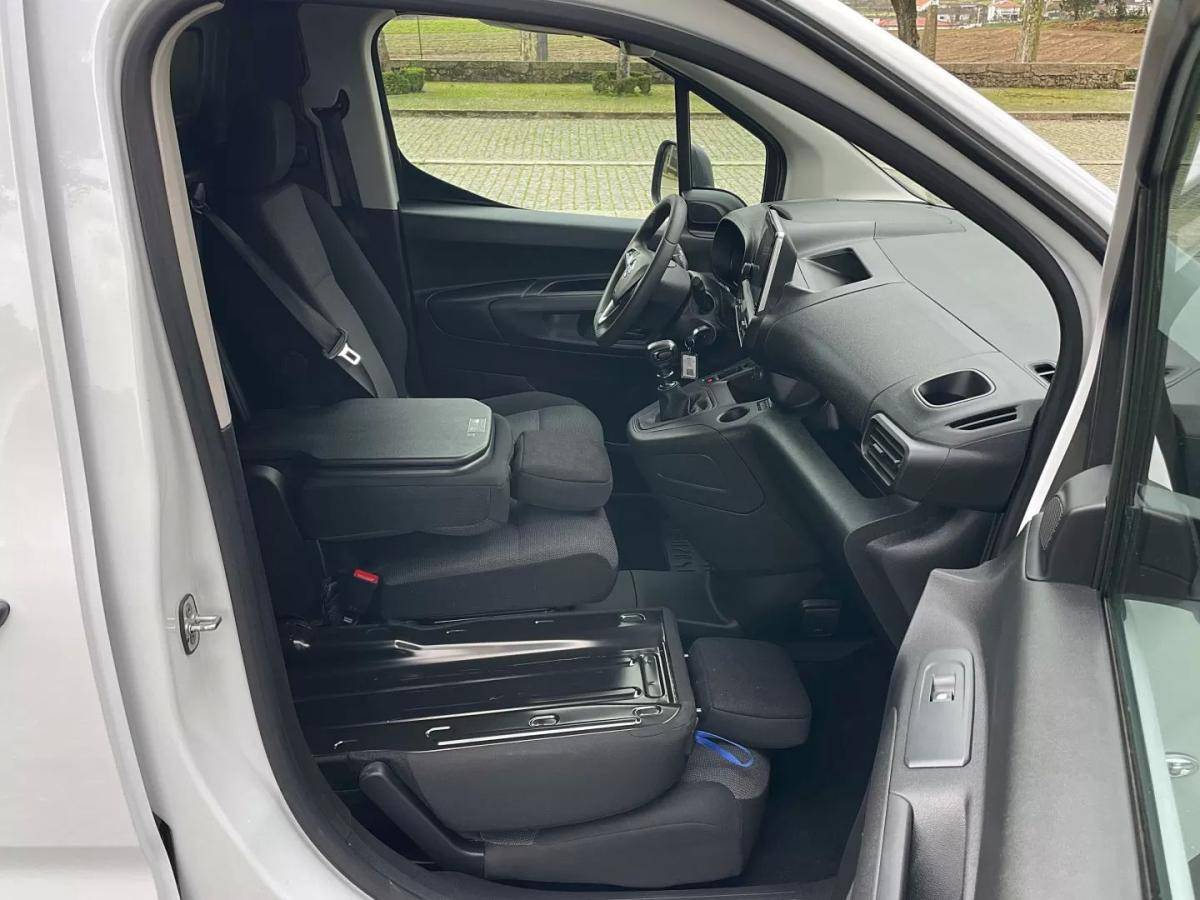 opel-combo-van-2022-diesel-1499cc
