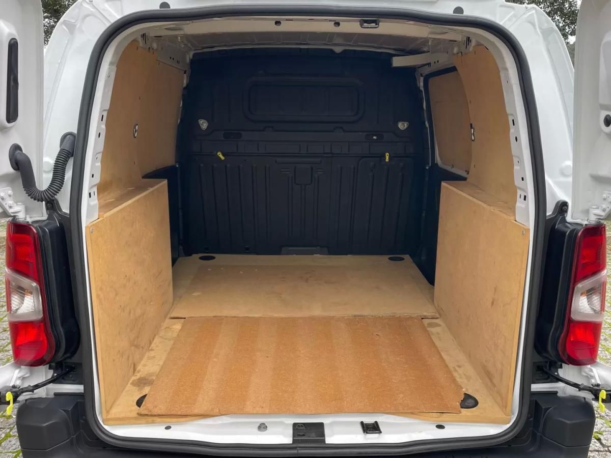 opel-combo-van-2022-diesel-1499cc