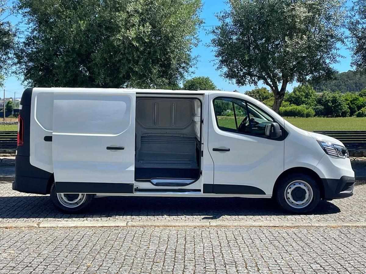 renault-trafic-2022-diesel-1997cc