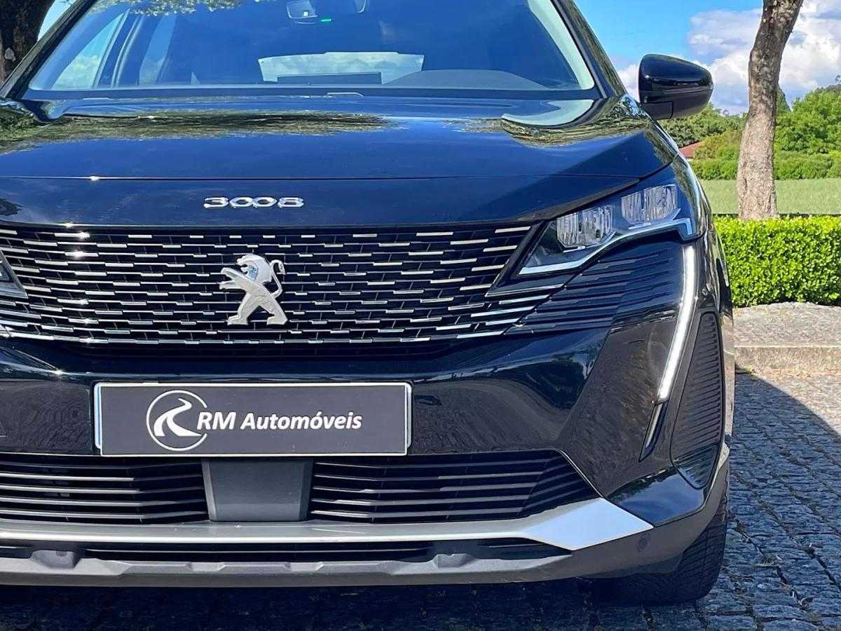 peugeot-3008-2023-hibrido-1598cc