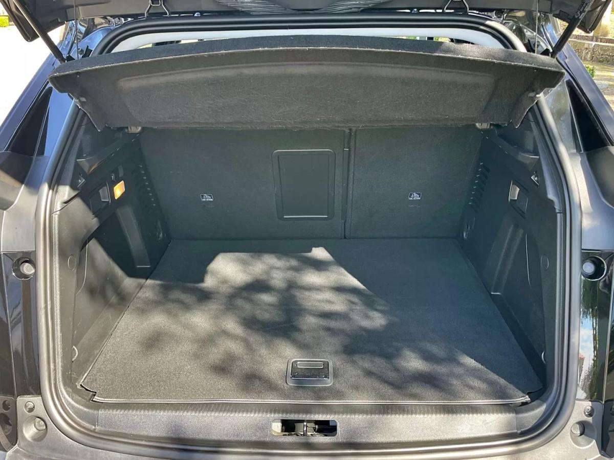 peugeot-3008-2023-hibrido-1598cc