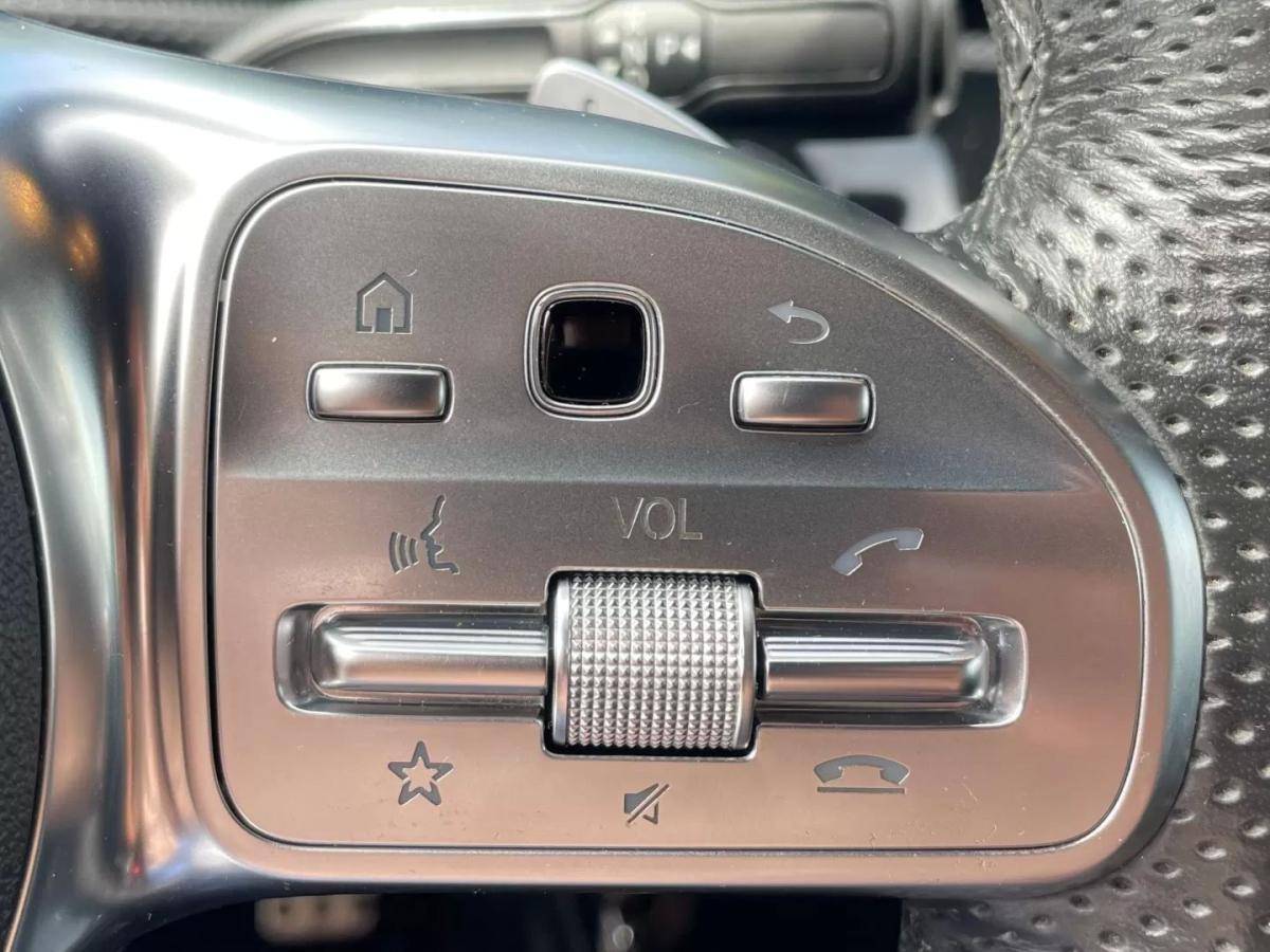mercedes-benz-classe-a-2022-hibrido-1332cc