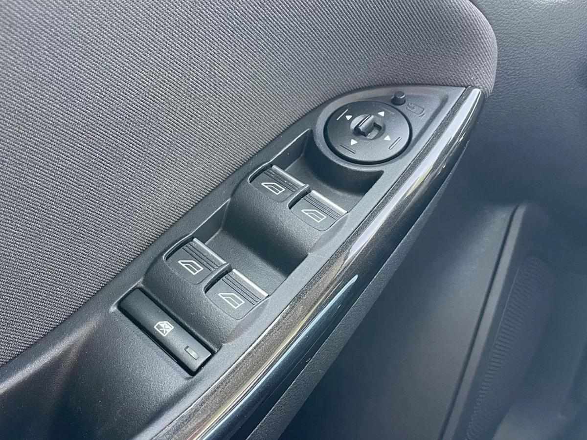 ford-focus-sw-2017-diesel-1499cc