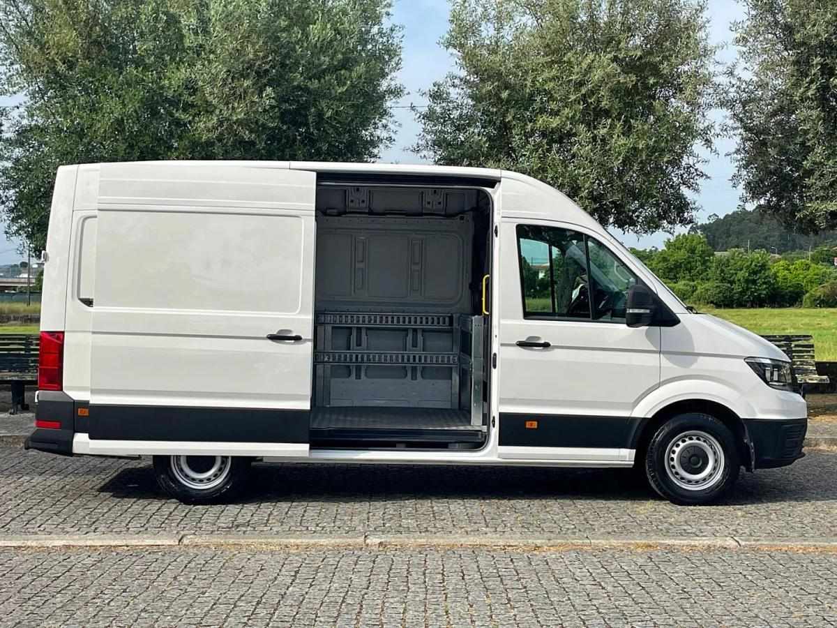 volkswagen-crafter-2022-diesel-1968cc
