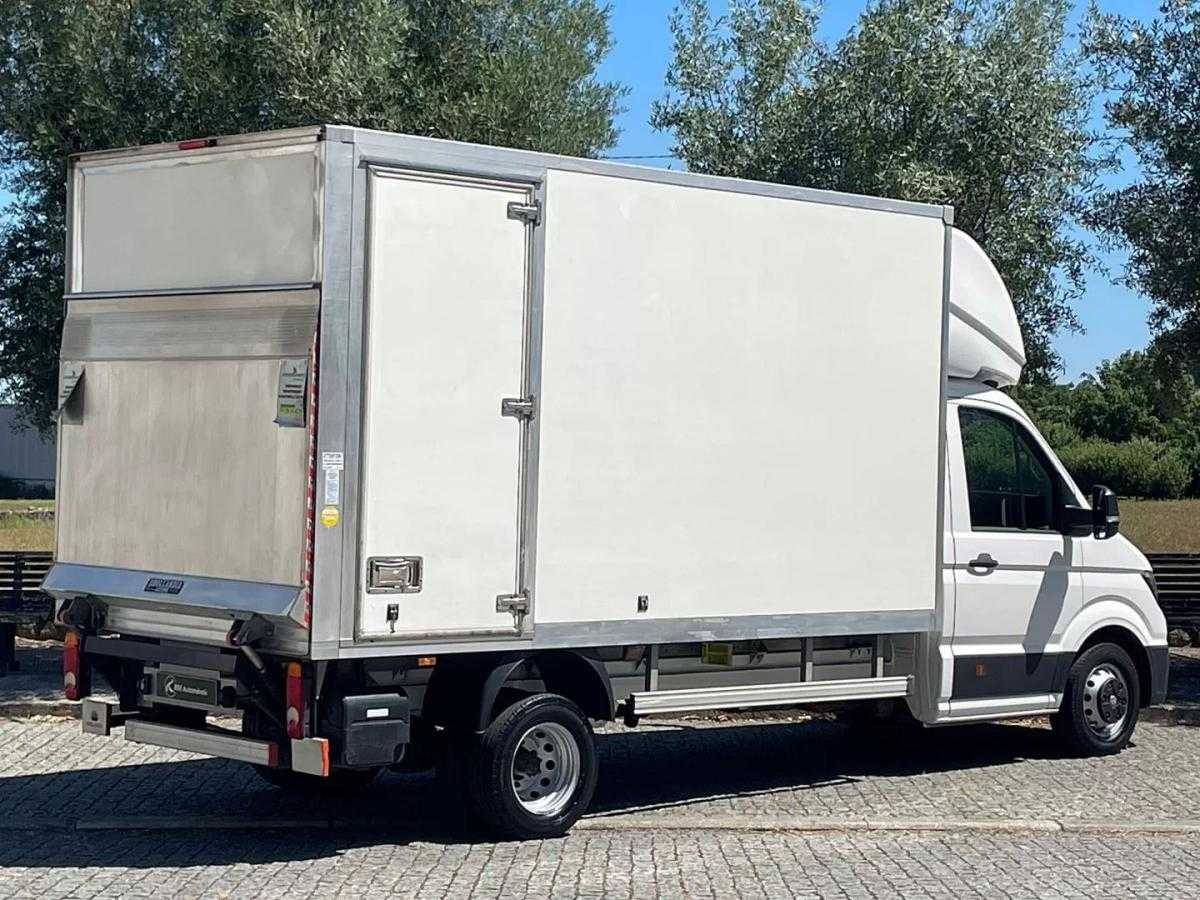 volkswagen-crafter-2022-diesel-1968cc
