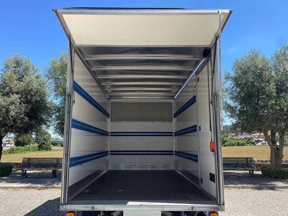 volkswagen-crafter-2022-diesel-1968cc