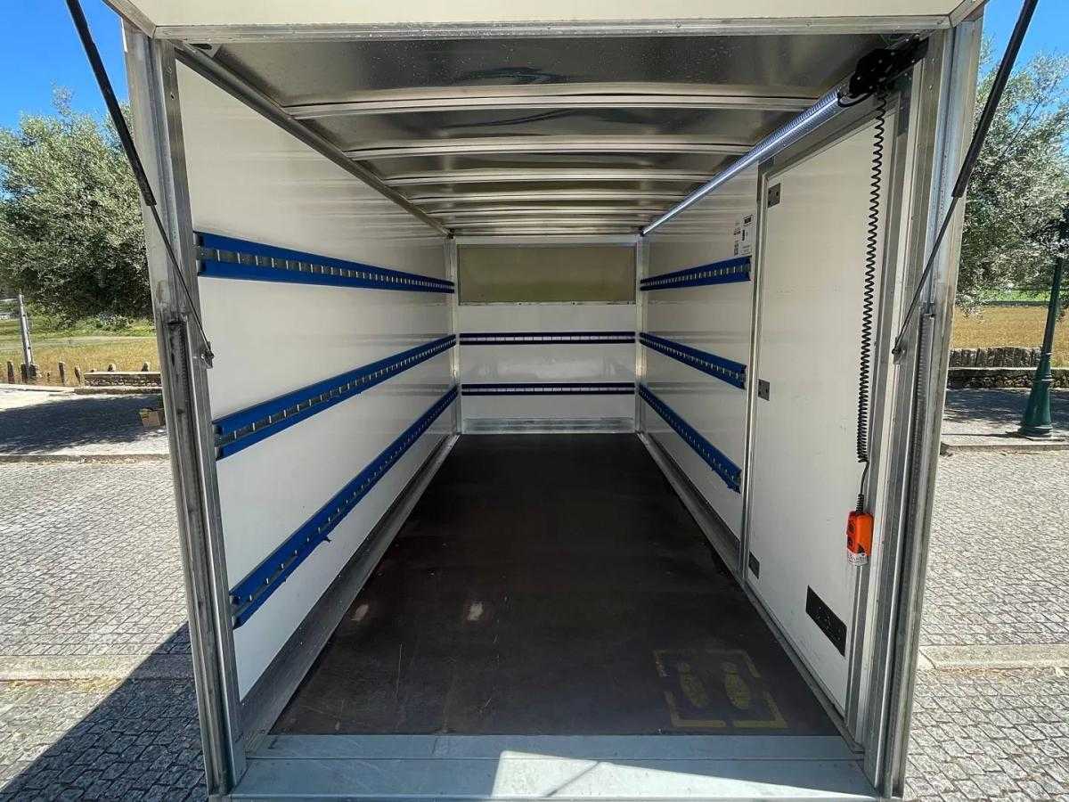 volkswagen-crafter-2022-diesel-1968cc