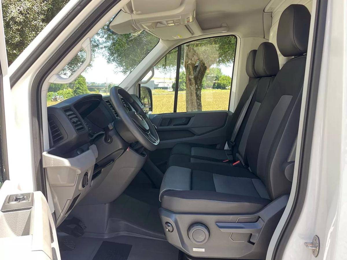 volkswagen-crafter-2022-diesel-1968cc