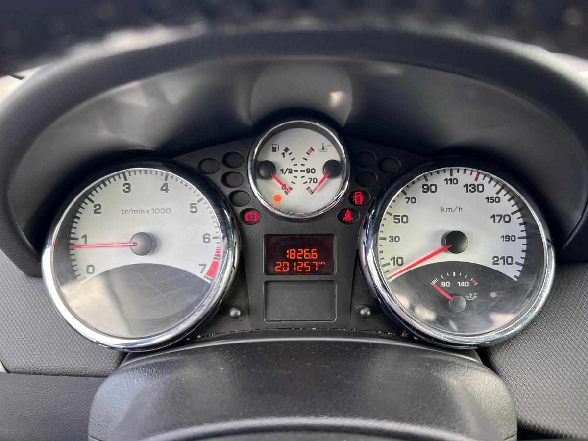 peugeot-207-1-4-vti-2009-gasolina-1397cc