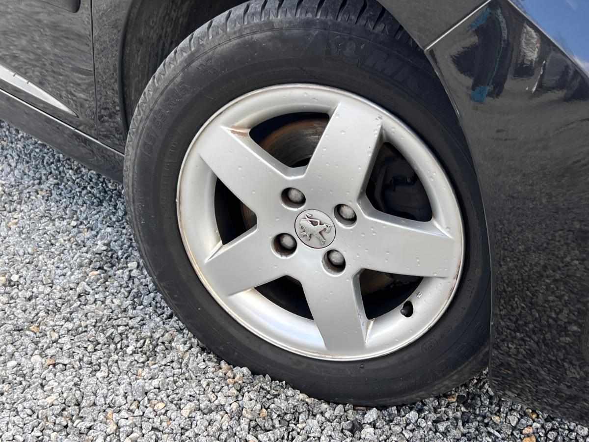 peugeot-207-1-4-vti-2009-gasolina-1397cc
