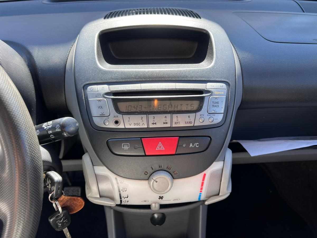 peugeot-107-1-0-2007-gasolina-998cc