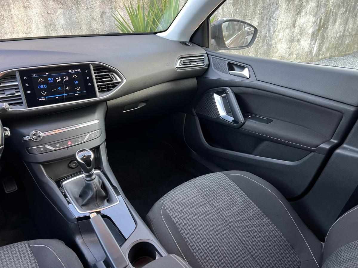 peugeot-308-1-2-puretech-2021-gasolina-1199cc