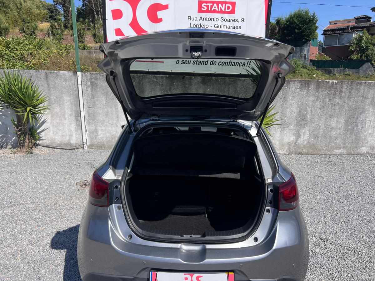 mazda-2-1-5-skyactiv-d-2015-diesel-1499cc