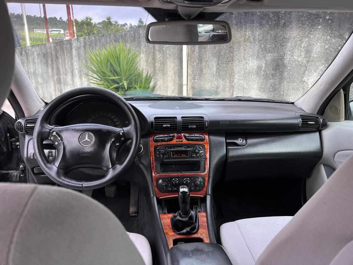 mercedes-benz-classe-c-c-200-cdi-2002-diesel-2148cc