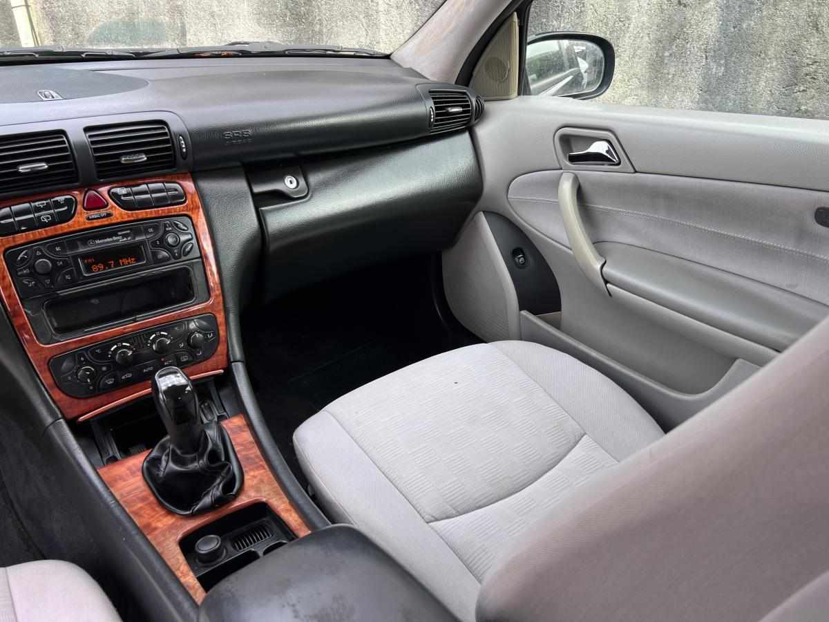 mercedes-benz-classe-c-c-200-cdi-2002-diesel-2148cc