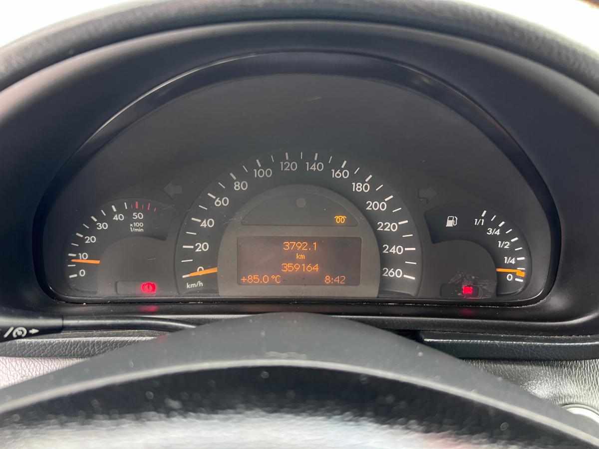 mercedes-benz-classe-c-c-200-cdi-2002-diesel-2148cc
