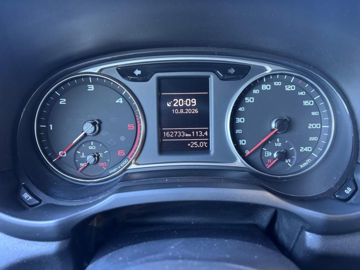 audi-a1-2014-diesel-1598cc