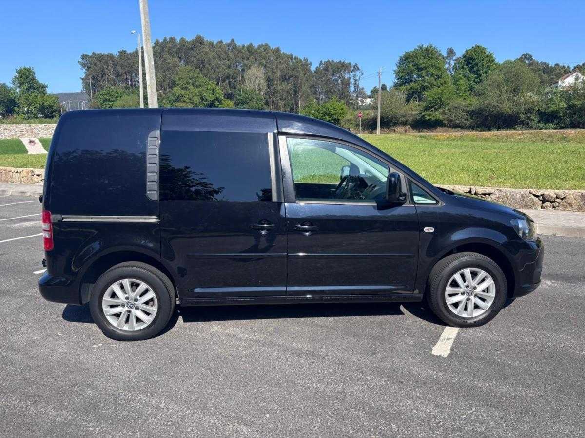 volkswagen-caddy-2013-diesel-1598cc
