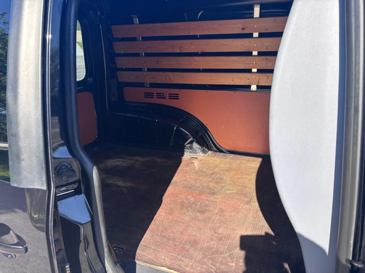 volkswagen-caddy-2013-diesel-1598cc