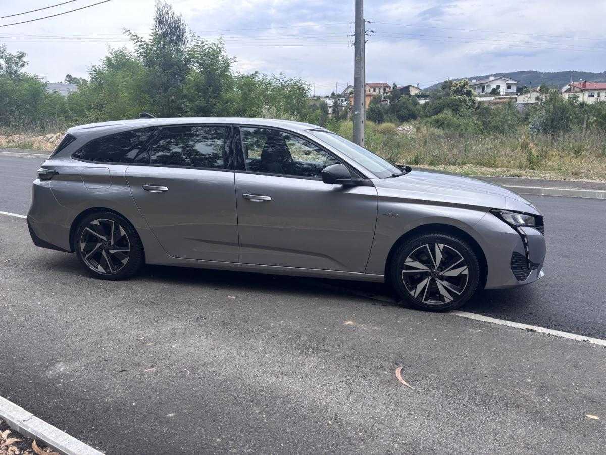 peugeot-308-sw-2022-hibrido-1598cc