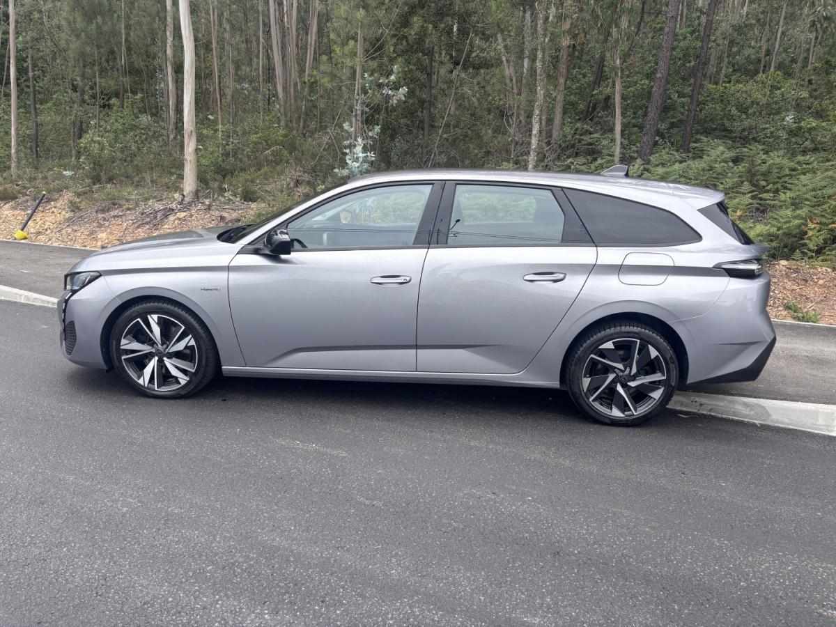 peugeot-308-sw-2022-hibrido-1598cc