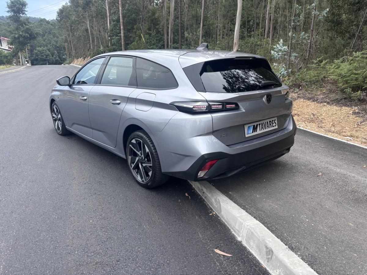 peugeot-308-sw-2022-hibrido-1598cc
