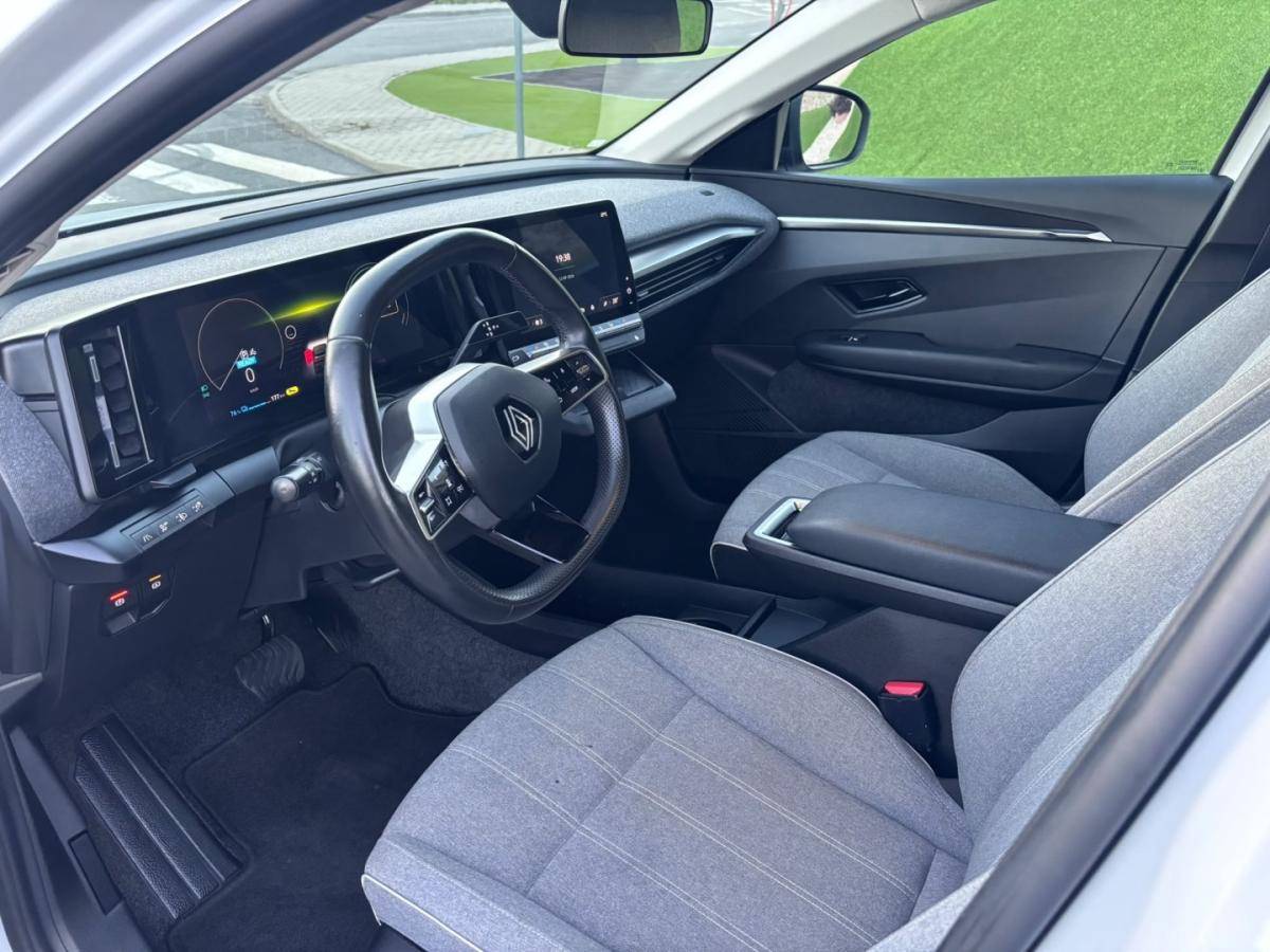 renault-megane-e-tech-2023-eletrico-0cc