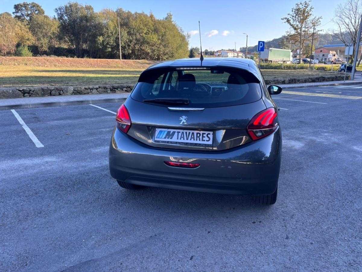 peugeot-208-2016-diesel-1560cc