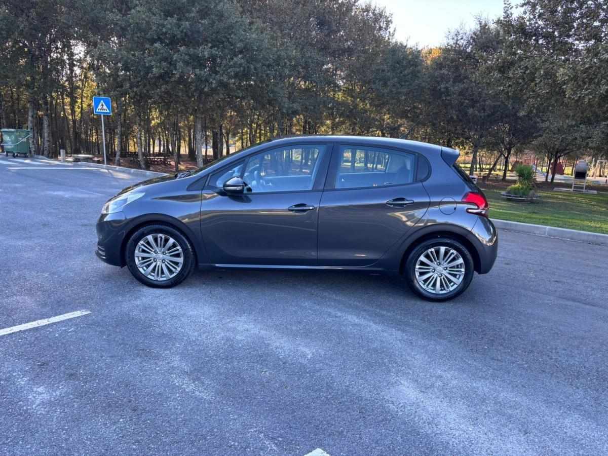 peugeot-208-2016-diesel-1560cc