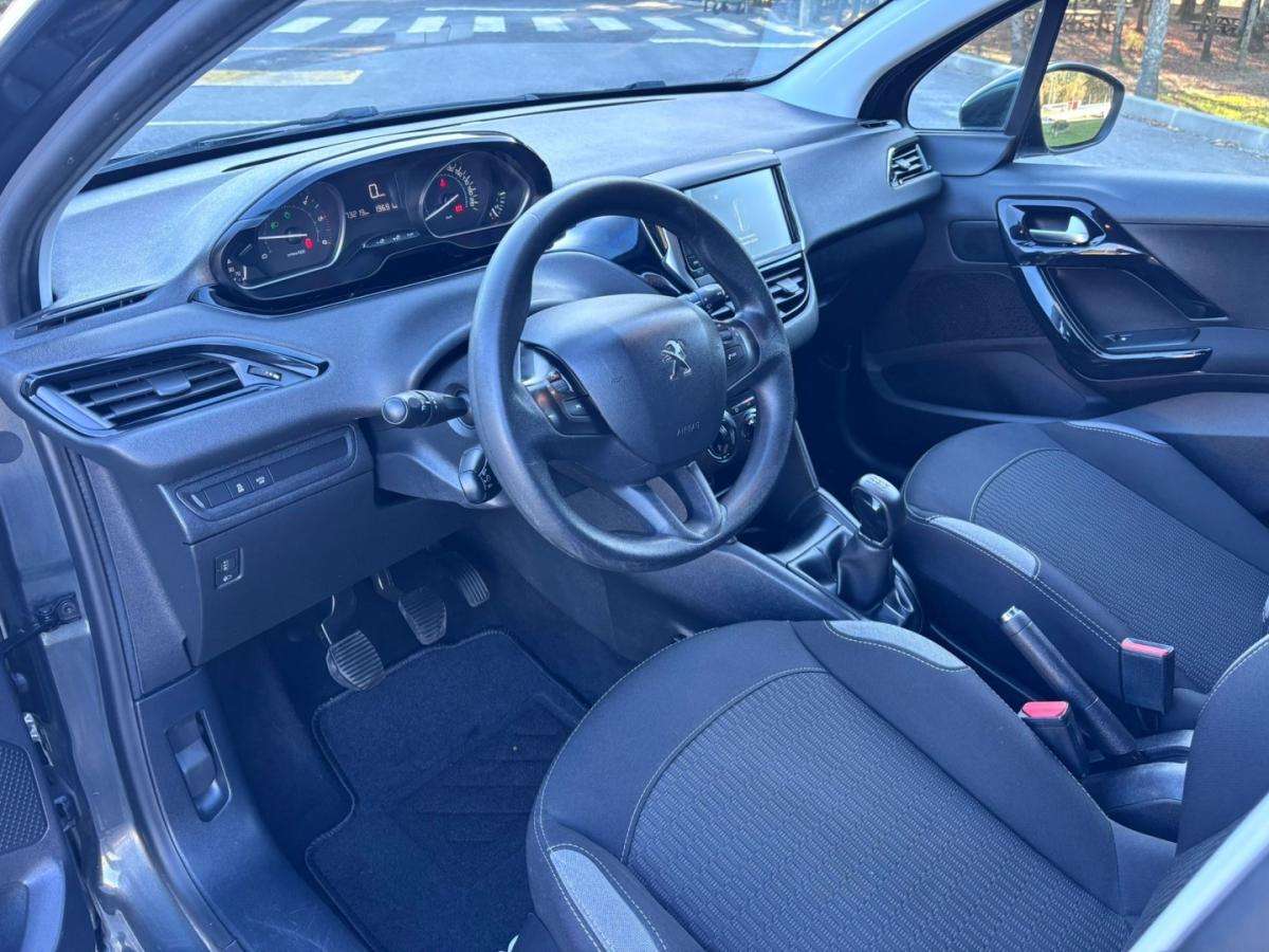 peugeot-208-2016-diesel-1560cc