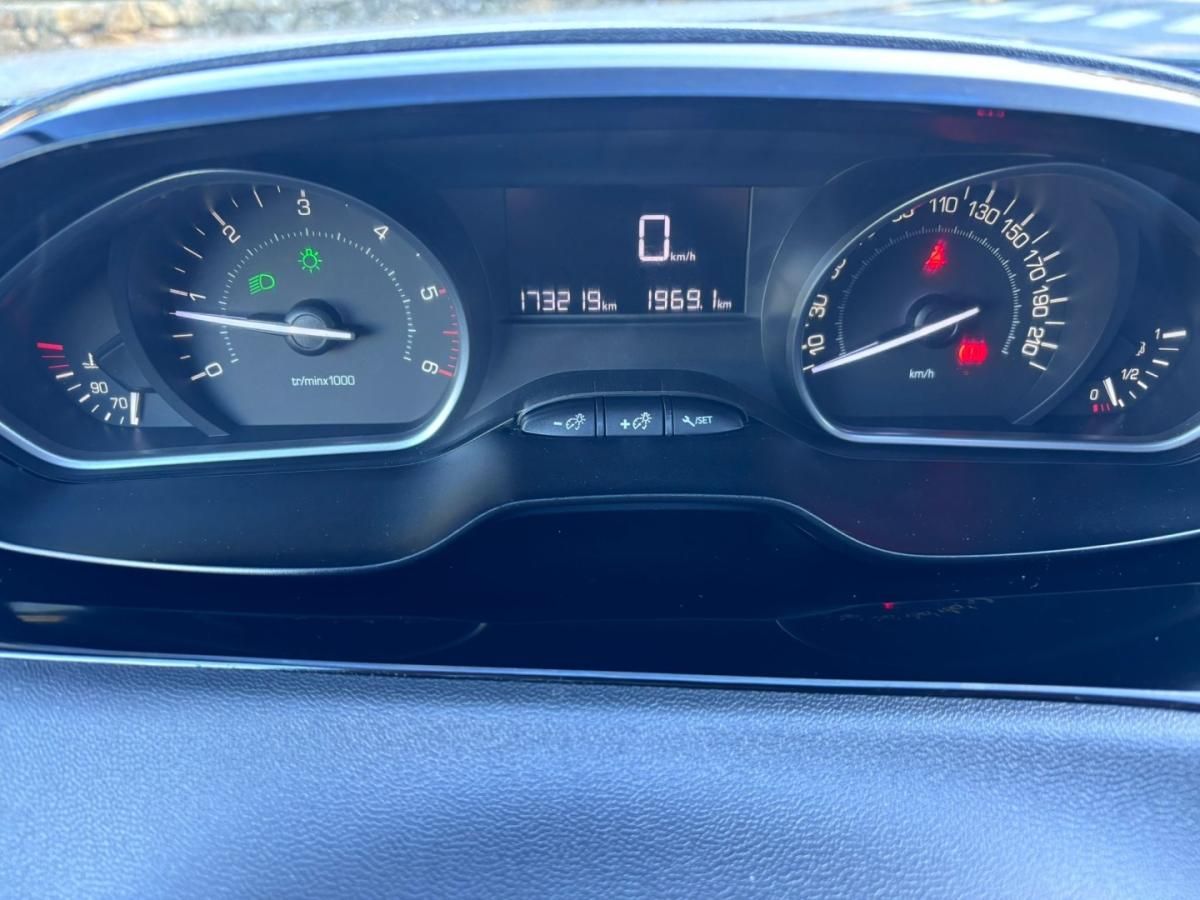 peugeot-208-2016-diesel-1560cc