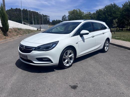 opel-astra-sport-tourer-2018-diesel-1598cc