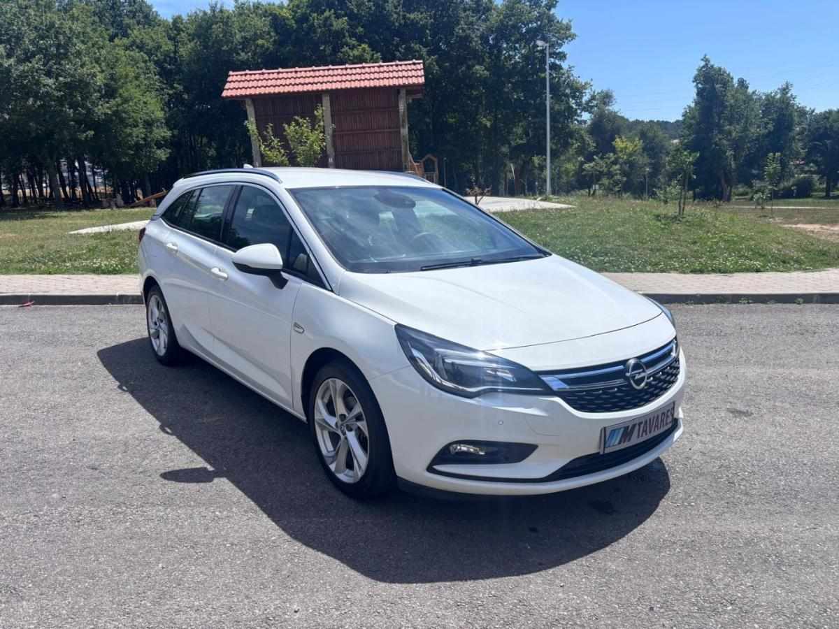 opel-astra-sport-tourer-2018-diesel-1598cc