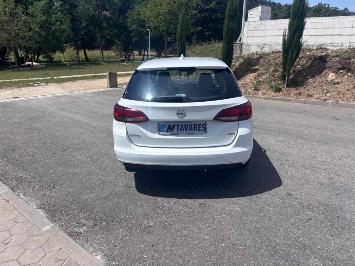 opel-astra-sport-tourer-2018-diesel-1598cc