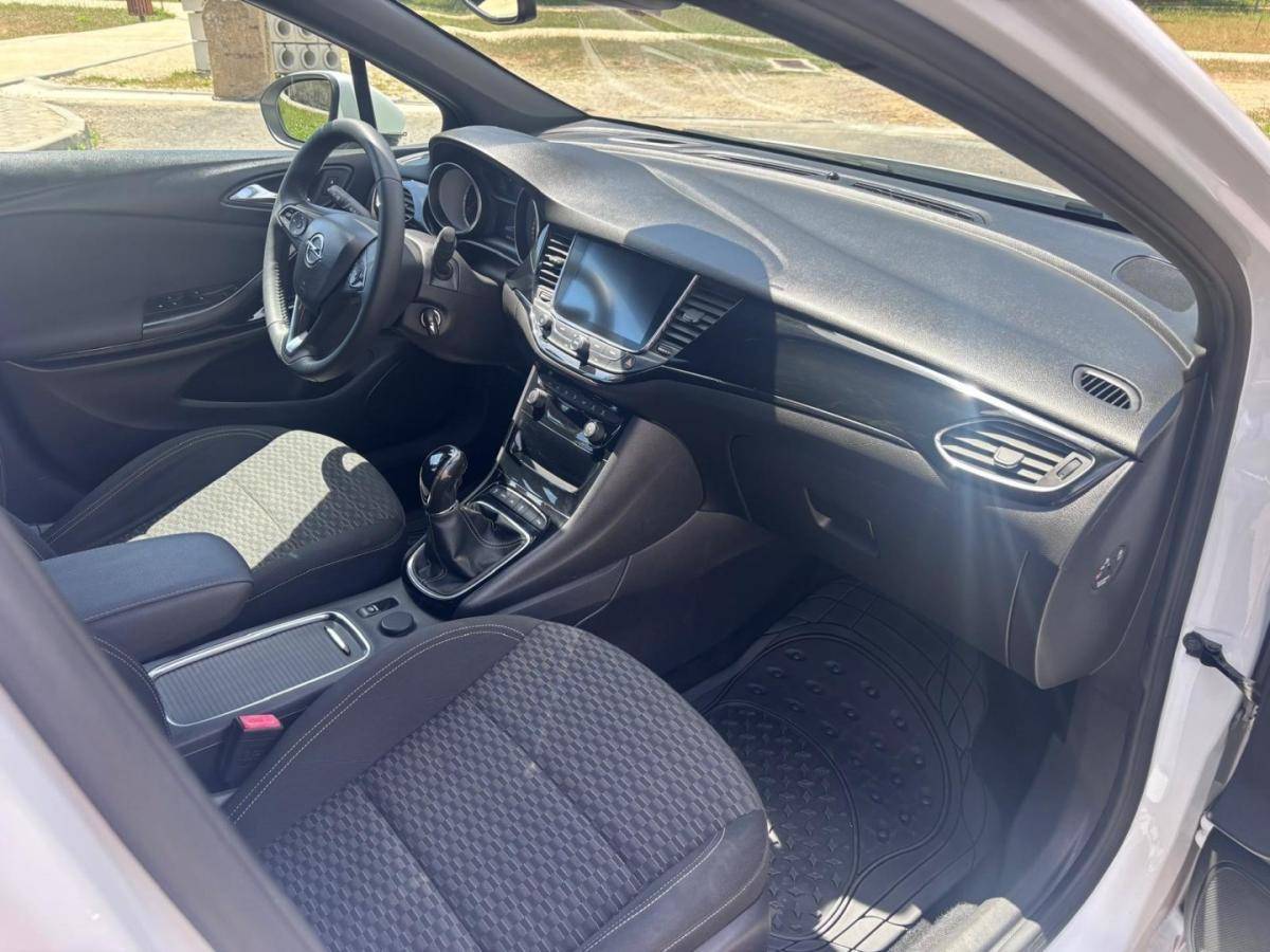 opel-astra-sport-tourer-2018-diesel-1598cc