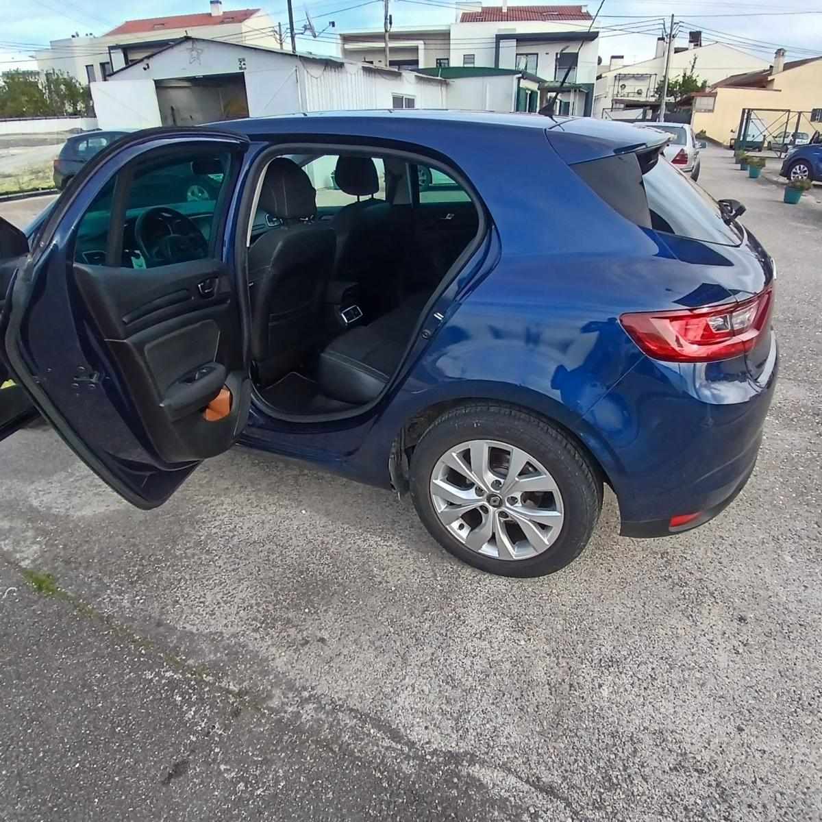 renault-megane-2019-diesel-1461cc
