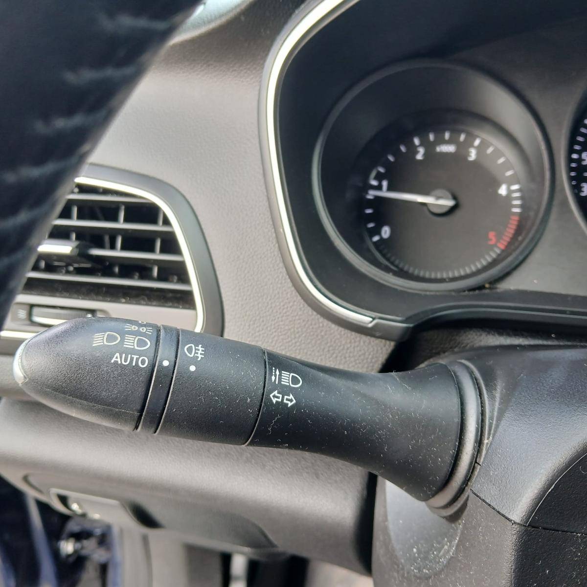 renault-megane-2019-diesel-1461cc