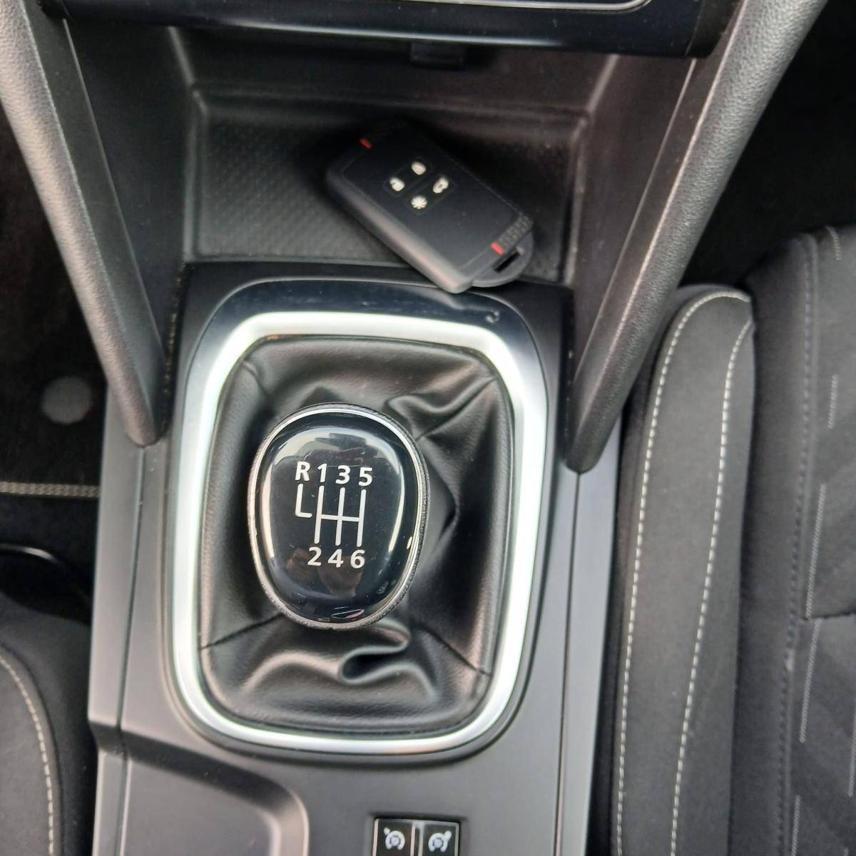 renault-megane-2019-diesel-1461cc