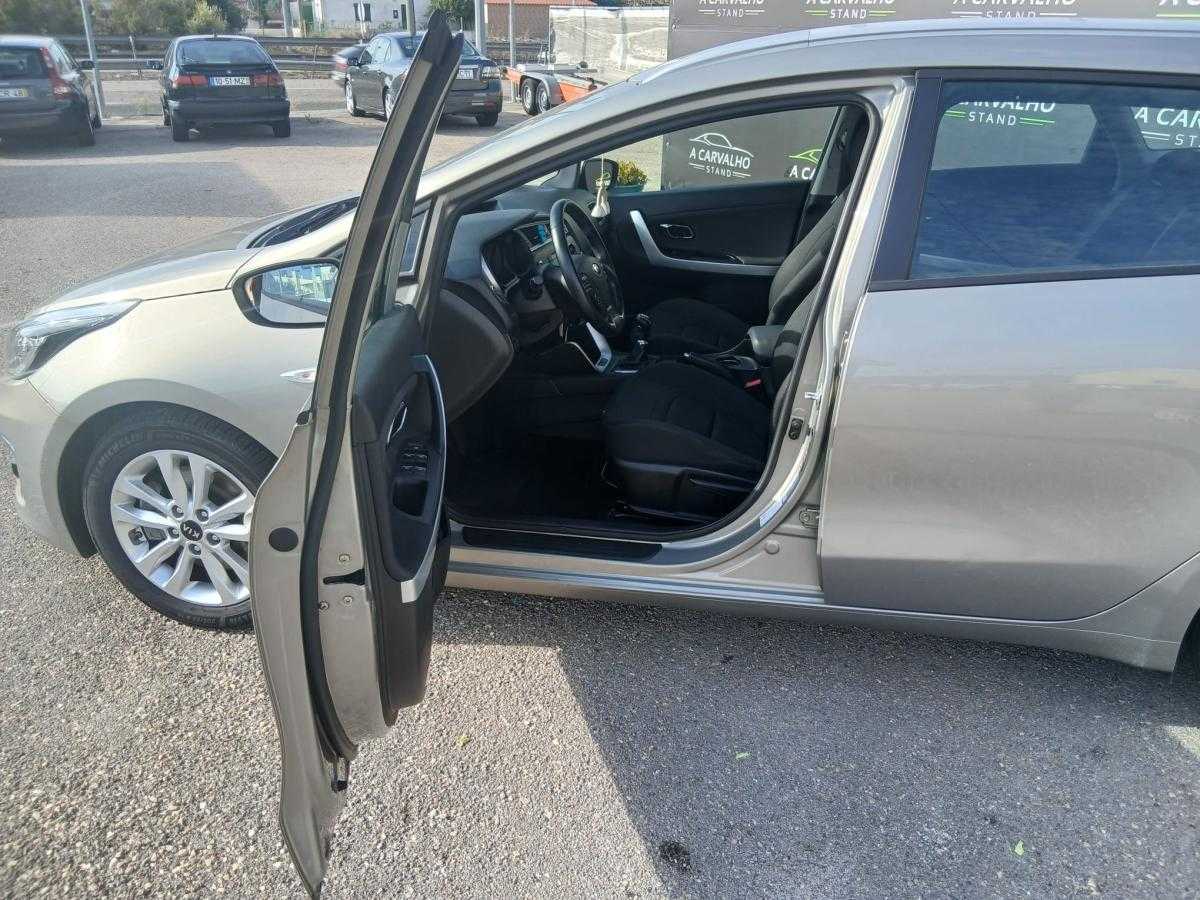 kia-ceed-sw-2018-diesel-1396cc