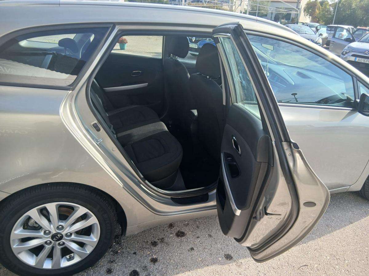 kia-ceed-sw-2018-diesel-1396cc