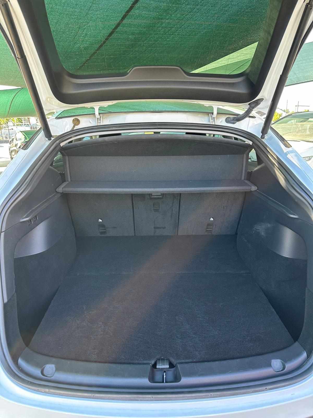 tesla-model-y-2023-eletrico-0cc