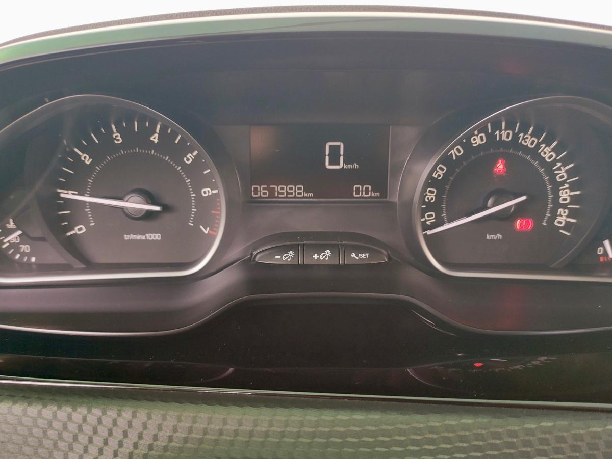 peugeot-2008-2018-gasolina-1199cc