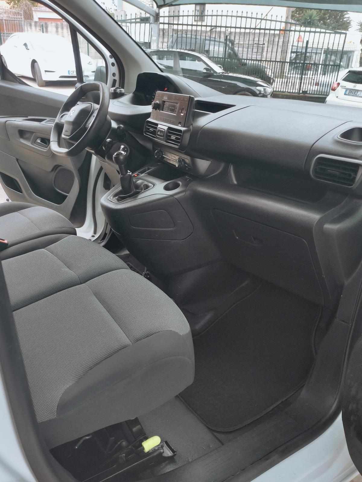 peugeot-partner-2019-diesel-1560cc