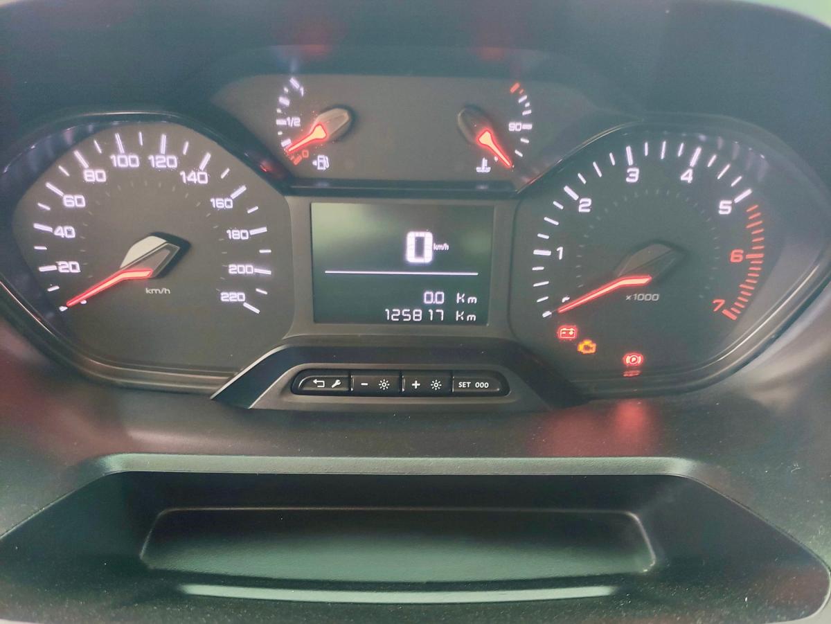 peugeot-partner-2019-diesel-1560cc