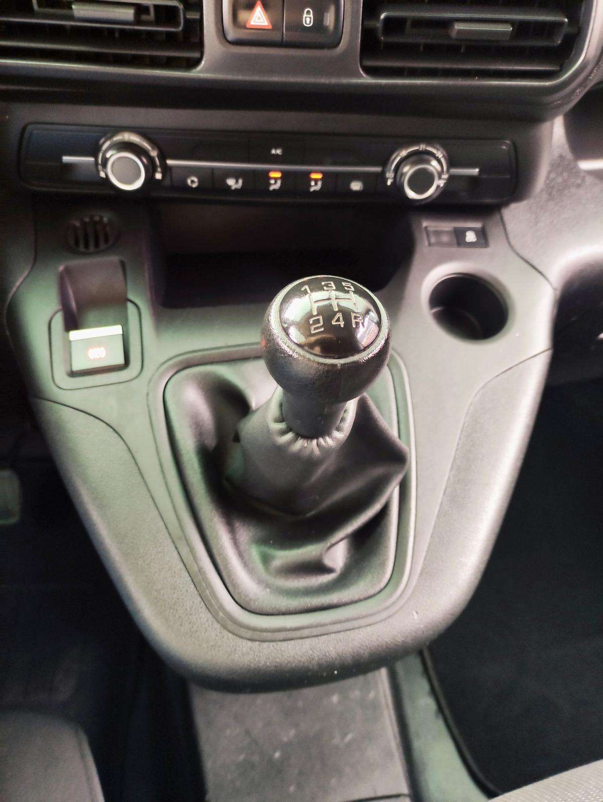 peugeot-partner-2019-diesel-1560cc