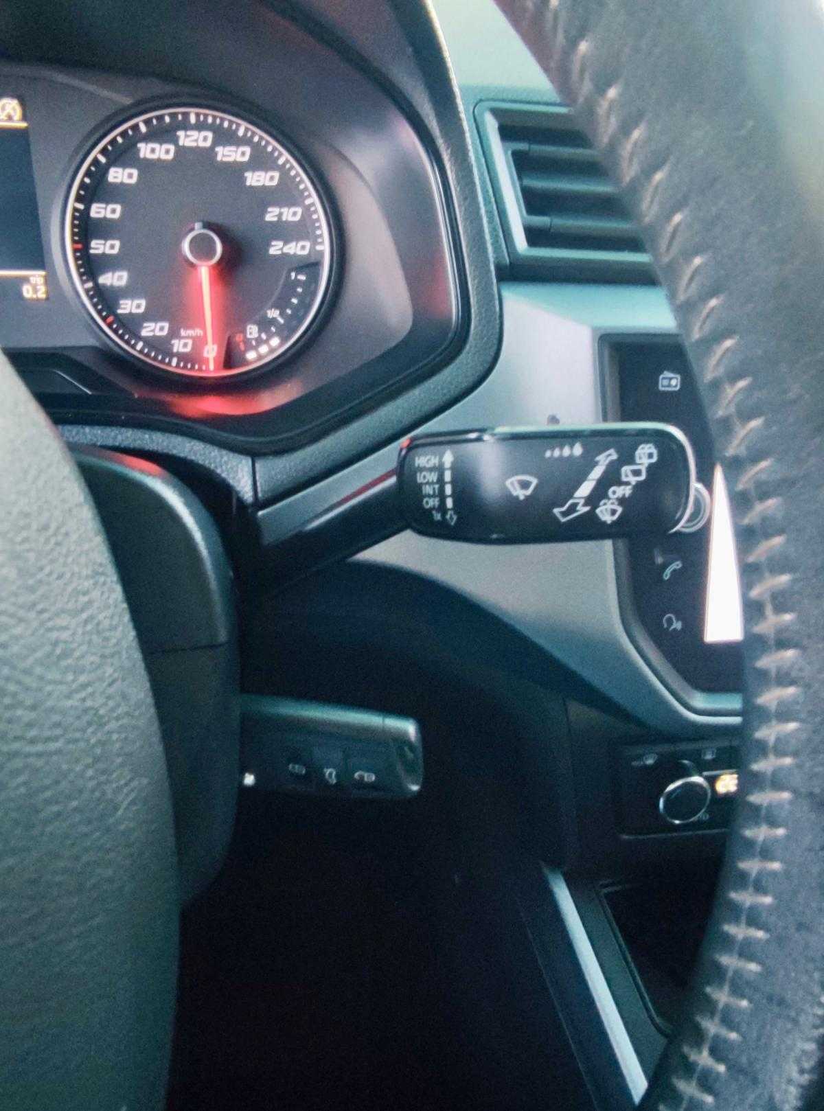 seat-arona-2020-gasolina-999cc