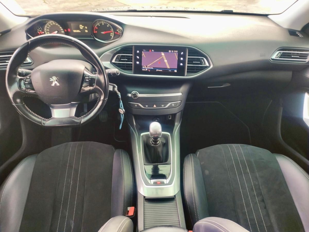 peugeot-308-sw-2019-diesel-1499cc