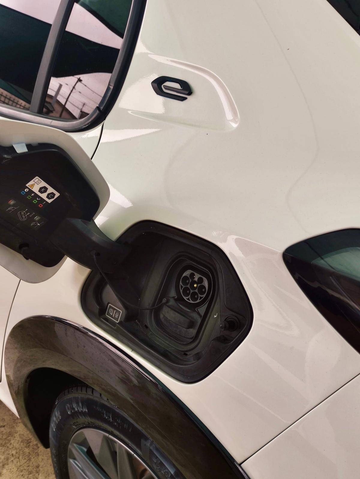 peugeot-208-2021-eletrico-0cc